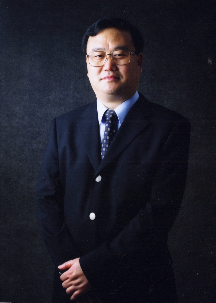 常务会长刘学忠